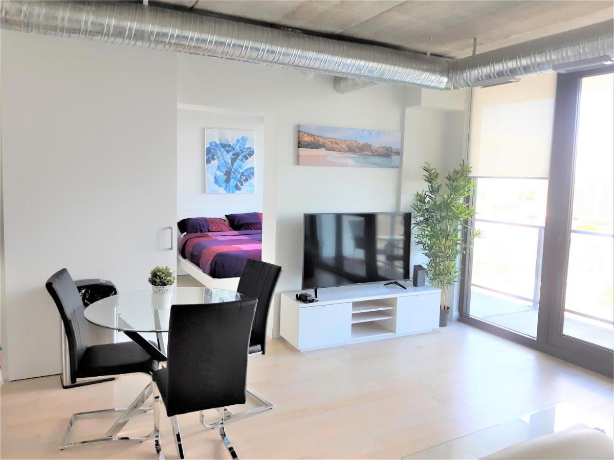 Luxury skyline condo in downtown FREE 24/7 parking Winnipeg Zewnętrze zdjęcie