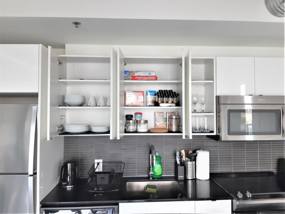 Luxury skyline condo in downtown FREE 24/7 parking Winnipeg Zewnętrze zdjęcie