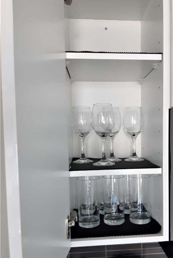 Luxury skyline condo in downtown FREE 24/7 parking Winnipeg Zewnętrze zdjęcie